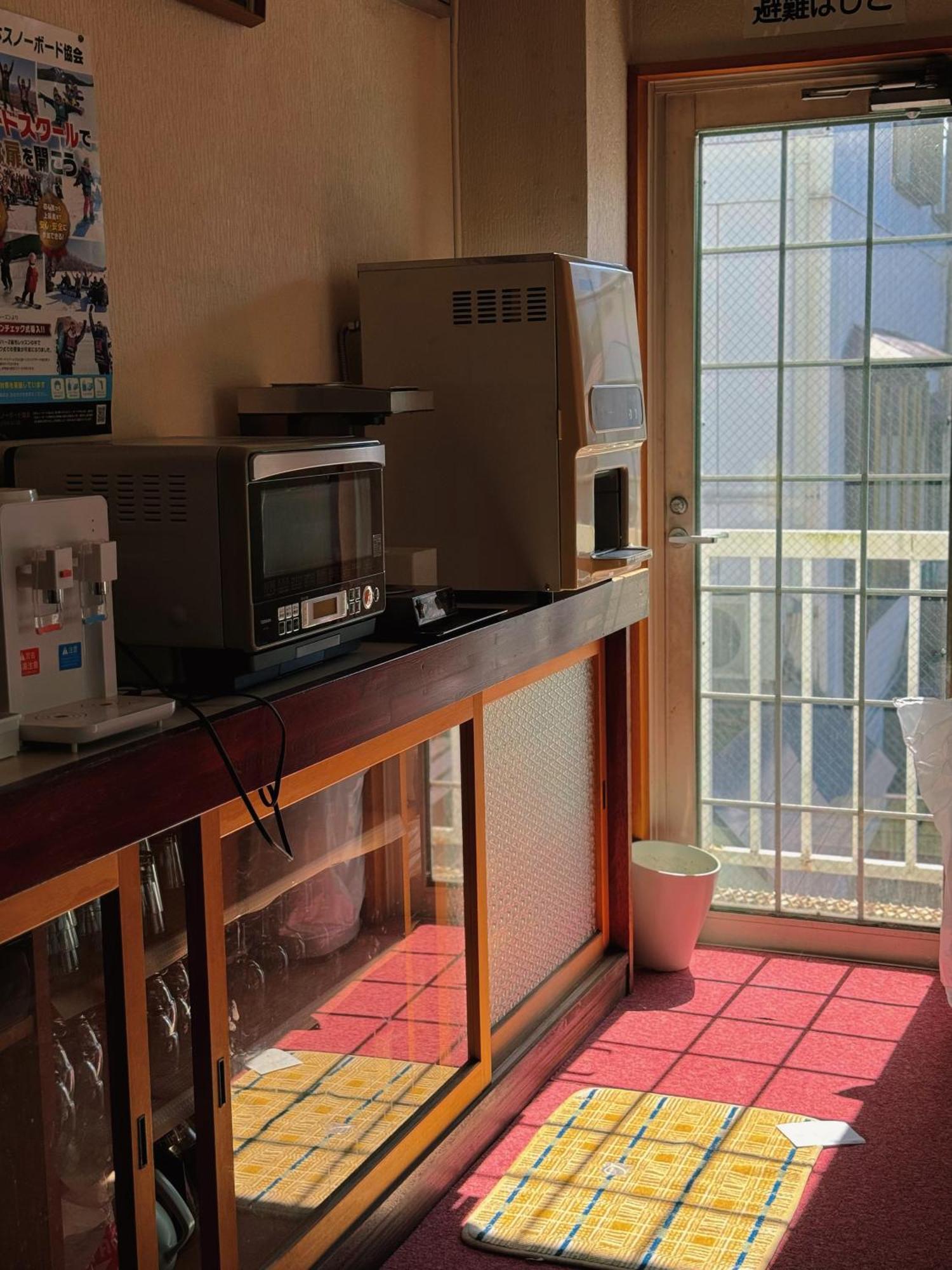 Snowhouse Memorie Hotel-石打丸山 Seki  Exterior photo