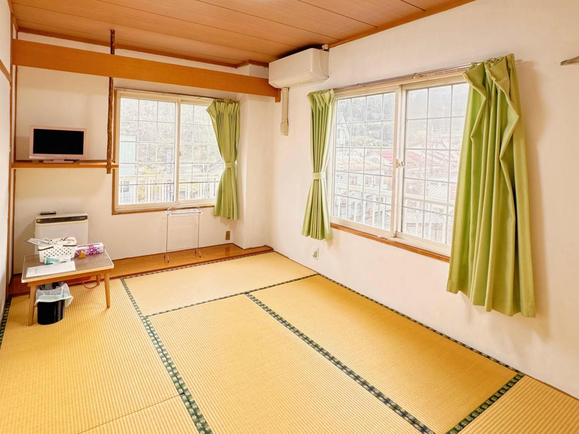 Snowhouse Memorie Hotel-石打丸山 Seki  Exterior photo